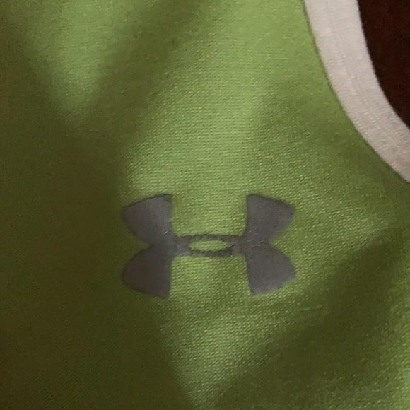Under Armour Racer Back - Picture 2 of 9